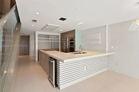 2950 NE 188th Street Aventura FL 33180