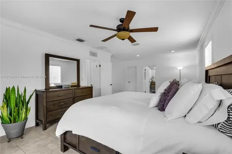 9261 SW 88th Terrace Miami FL 33176