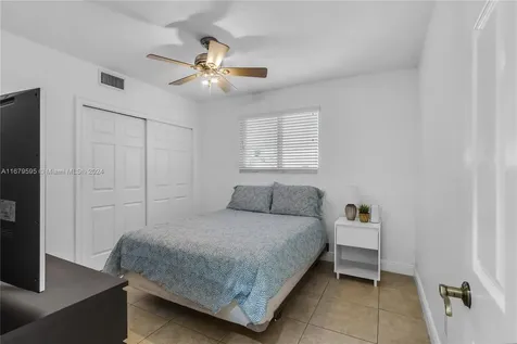 9261 SW 88th Terrace Miami FL 33176
