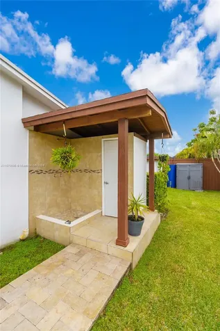 9261 SW 88th Terrace Miami FL 33176