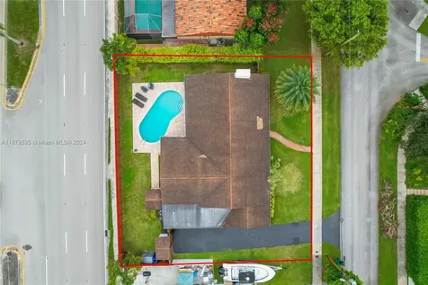 9261 SW 88th Terrace Miami FL 33176