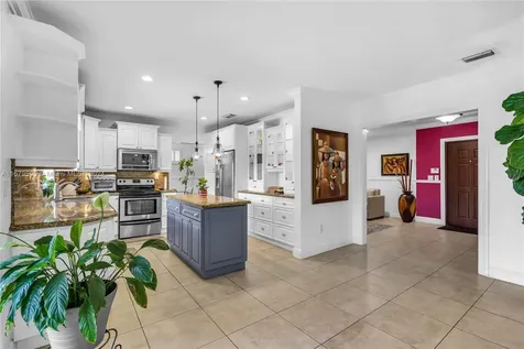9261 SW 88th Terrace Miami FL 33176