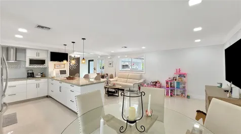 9901 SW 47th Street Miami FL 33165