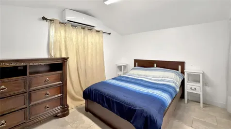 9901 SW 47th Street Miami FL 33165