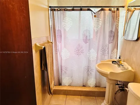2828 Rodman Street Hollywood FL 33020