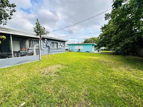 2828 Rodman Street Hollywood FL 33020