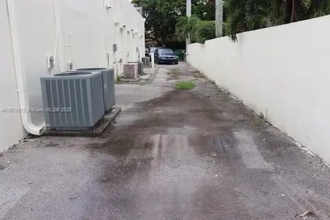 5500 SW 8th Street Coral Gables FL 33134
