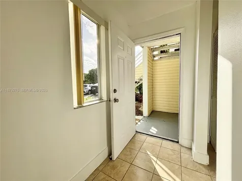 3405 NW 44th Street Oakland Park FL 33309