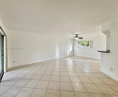 3405 NW 44th Street Oakland Park FL 33309