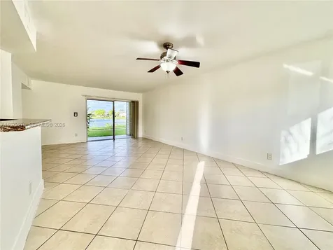3405 NW 44th Street Oakland Park FL 33309