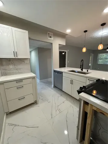 5102 NW 36th Street Lauderdale Lakes FL 33319
