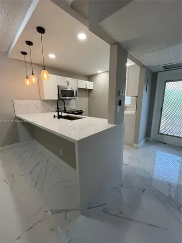 5102 NW 36th Street Lauderdale Lakes FL 33319