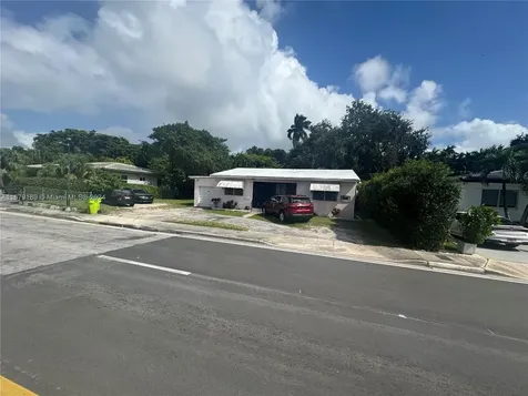 8635 N Miami Avenue El Portal FL 33150