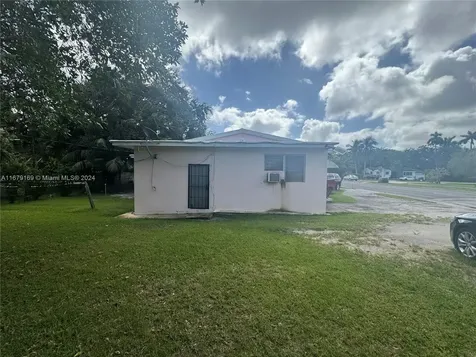 8635 N Miami Avenue El Portal FL 33150