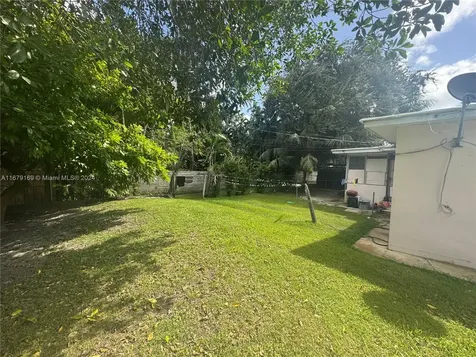 8635 N Miami Avenue El Portal FL 33150