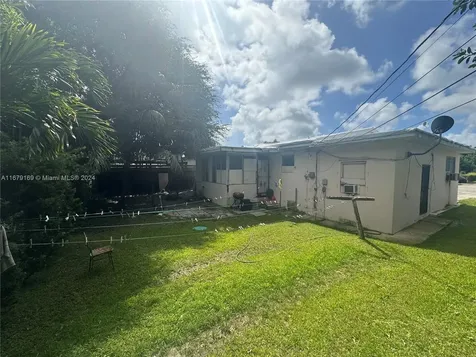 8635 N Miami Avenue El Portal FL 33150
