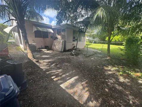 8635 N Miami Avenue El Portal FL 33150