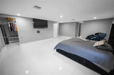 13550 SW 99th Place Miami FL 33176