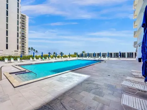 5601 Collins Avenue Miami Beach FL 33140