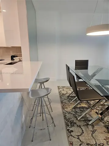 5601 Collins Avenue Miami Beach FL 33140