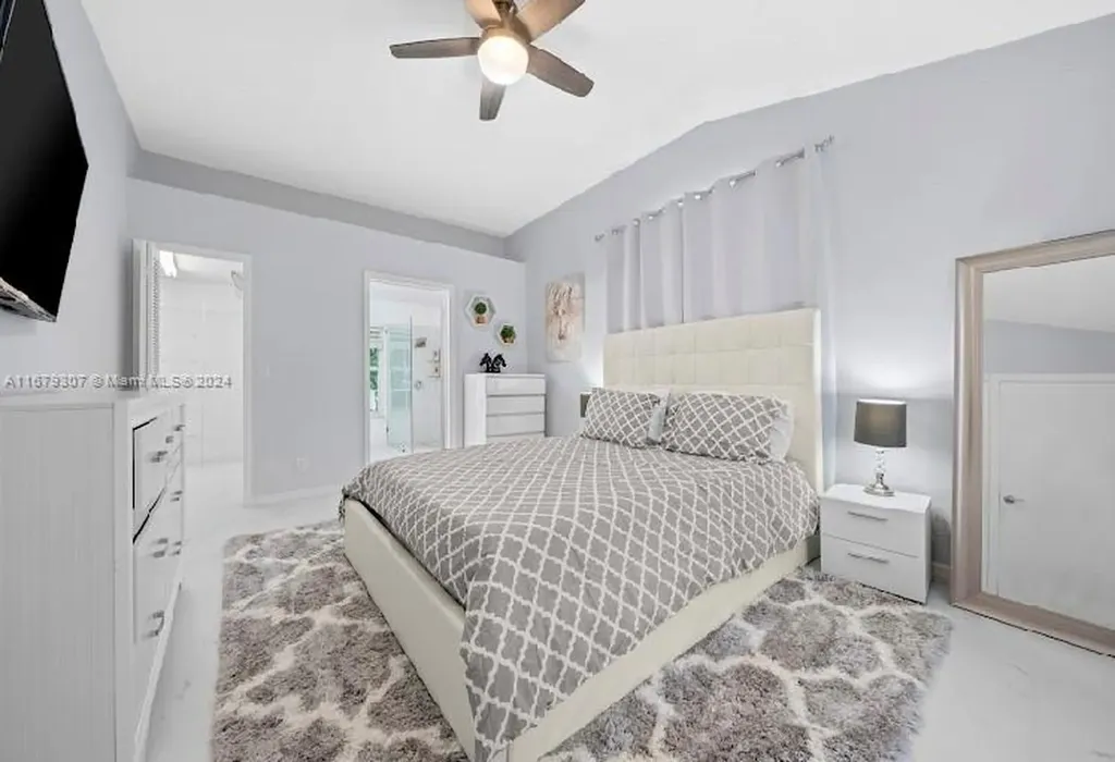 2002 Lake Breeze Court Wellington FL 33414