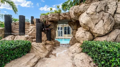 12854 Stonebrook Drive Davie FL 33330