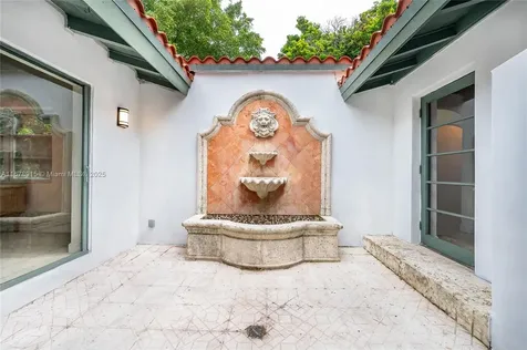 35 W Sunrise Avenue Coral Gables FL 33133
