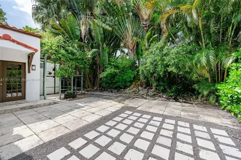 35 W Sunrise Avenue Coral Gables FL 33133