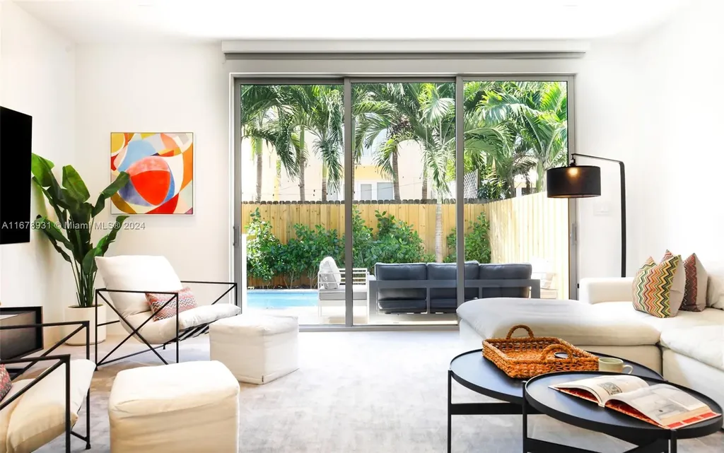 3110 Elizabeth Street Miami FL 33133