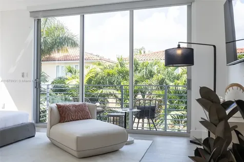 3110 Elizabeth Street Miami FL 33133