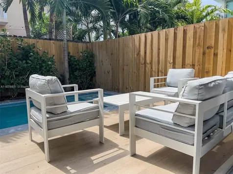 3110 Elizabeth Street Miami FL 33133
