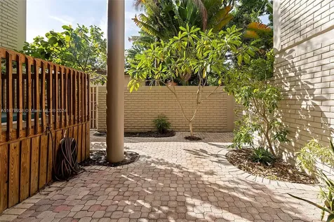 1412 NE 9th Street Fort Lauderdale FL 33304