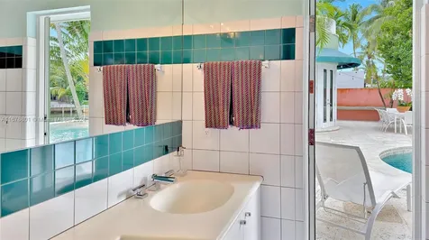 50 Island Drive Key Biscayne FL 33149