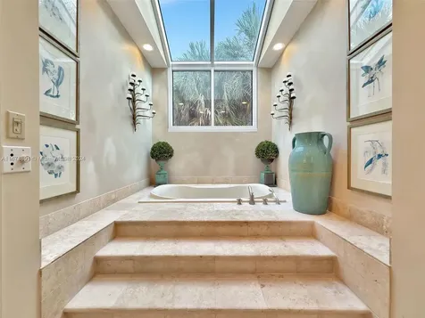 50 Island Drive Key Biscayne FL 33149