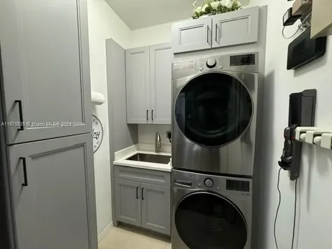 672 NE 191st Street Miami FL 33179