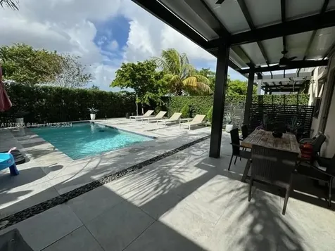 672 NE 191st Street Miami FL 33179