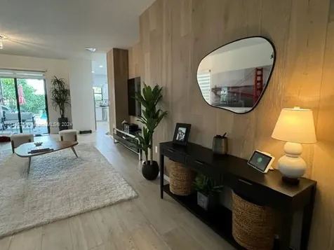 672 NE 191st Street Miami FL 33179