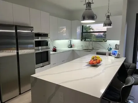 672 NE 191st Street Miami FL 33179