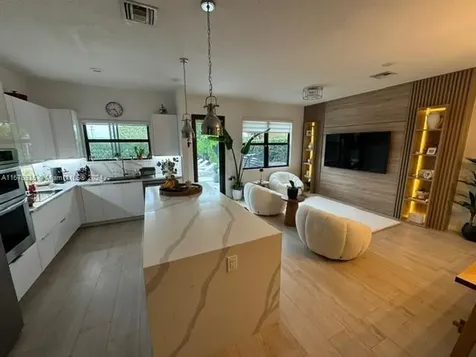 672 NE 191st Street Miami FL 33179