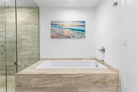 2900 NE 7th Avenue Miami FL 33137