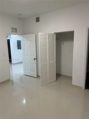 620 W 29th Street Hialeah FL 33012