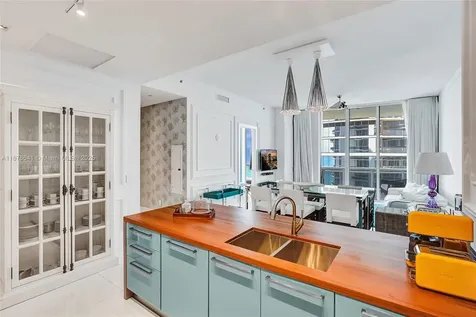 15811 Collins Avenue Sunny Isles Beach FL 33160
