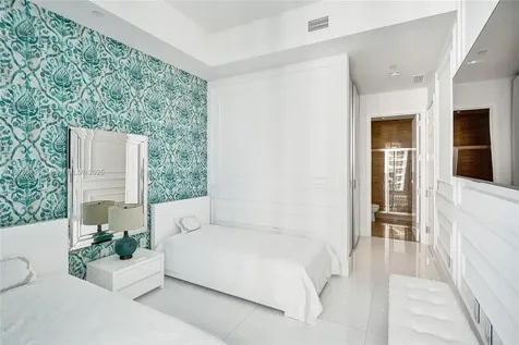 15811 Collins Avenue Sunny Isles Beach FL 33160