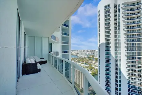 15811 Collins Avenue Sunny Isles Beach FL 33160