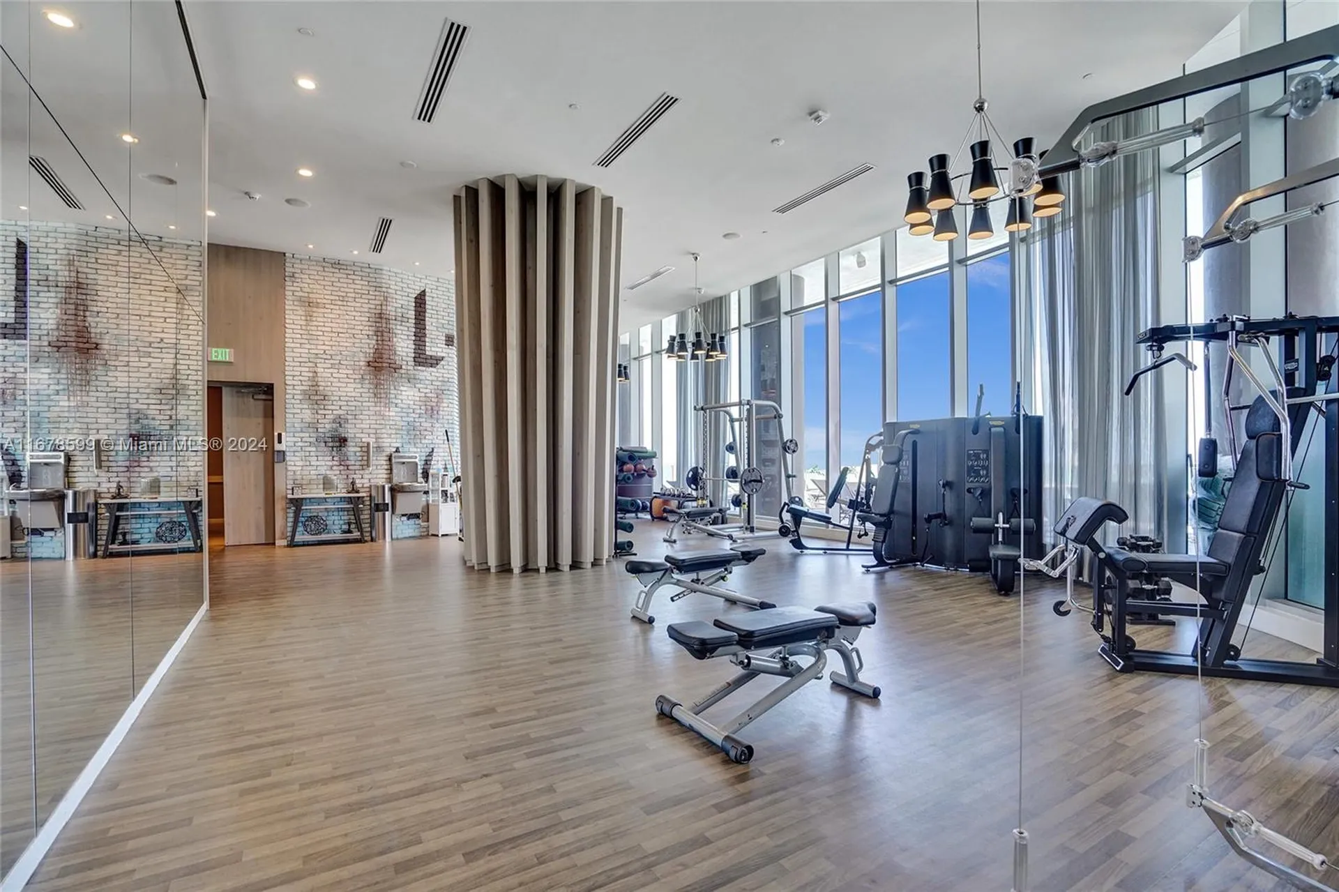 4111 S Ocean Drive Hollywood FL 33019