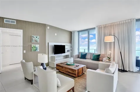4111 S Ocean Drive Hollywood FL 33019