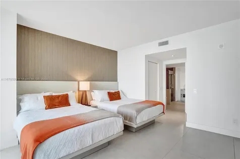 4111 S Ocean Drive Hollywood FL 33019