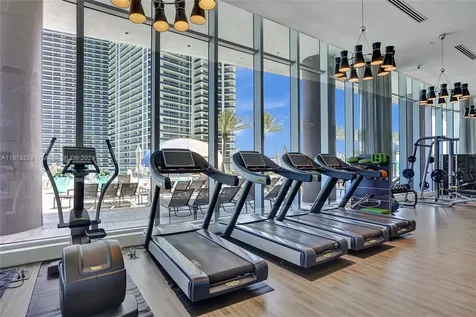 4111 S Ocean Drive Hollywood FL 33019
