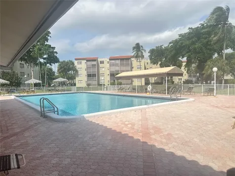 1820 SW 81st Avenue North Lauderdale FL 33068