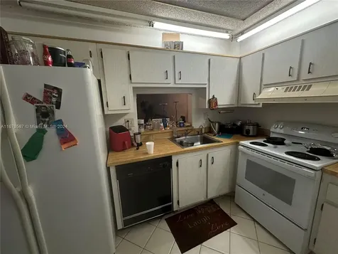 1820 SW 81st Avenue North Lauderdale FL 33068